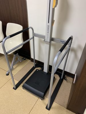 身高體重計扶手